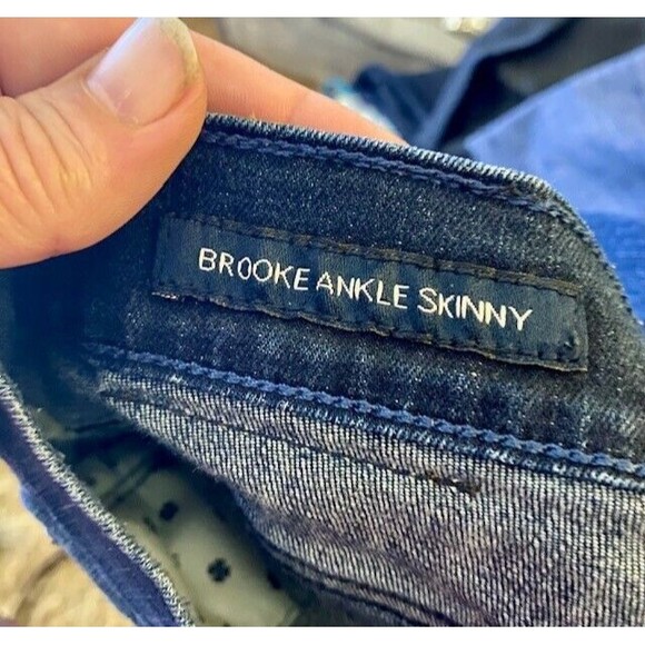 Lucky Brand Women's Size 6 Brooke Ankle Skinny Jeans Embroidered Raw Hem Cropped - Picture 11 of 11